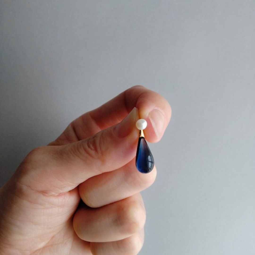 Japanese Artist handcrafted Teardrop Glass Drop earrings made with 23K gold vermeil and natural pearl.