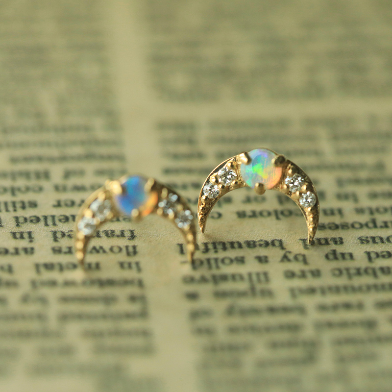 Celestial-Crescent-Moon-Opal-Stud-Earring-18K-Gold-The-Chubby-Paw