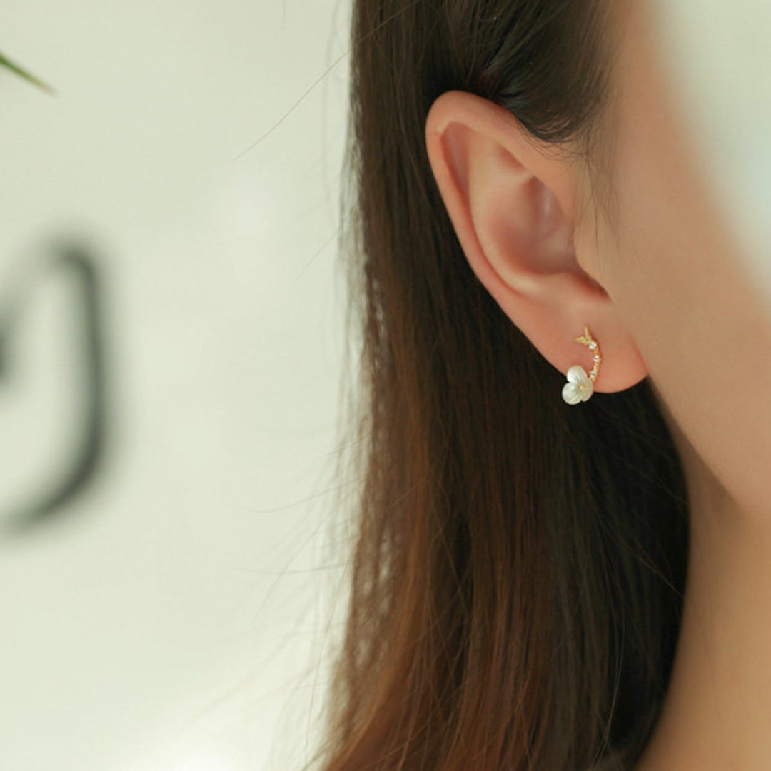 Plum Blossom Ear Climbers Elegant S925 Sterling Silver Gold Plated for Daily Wear - Model-look-2